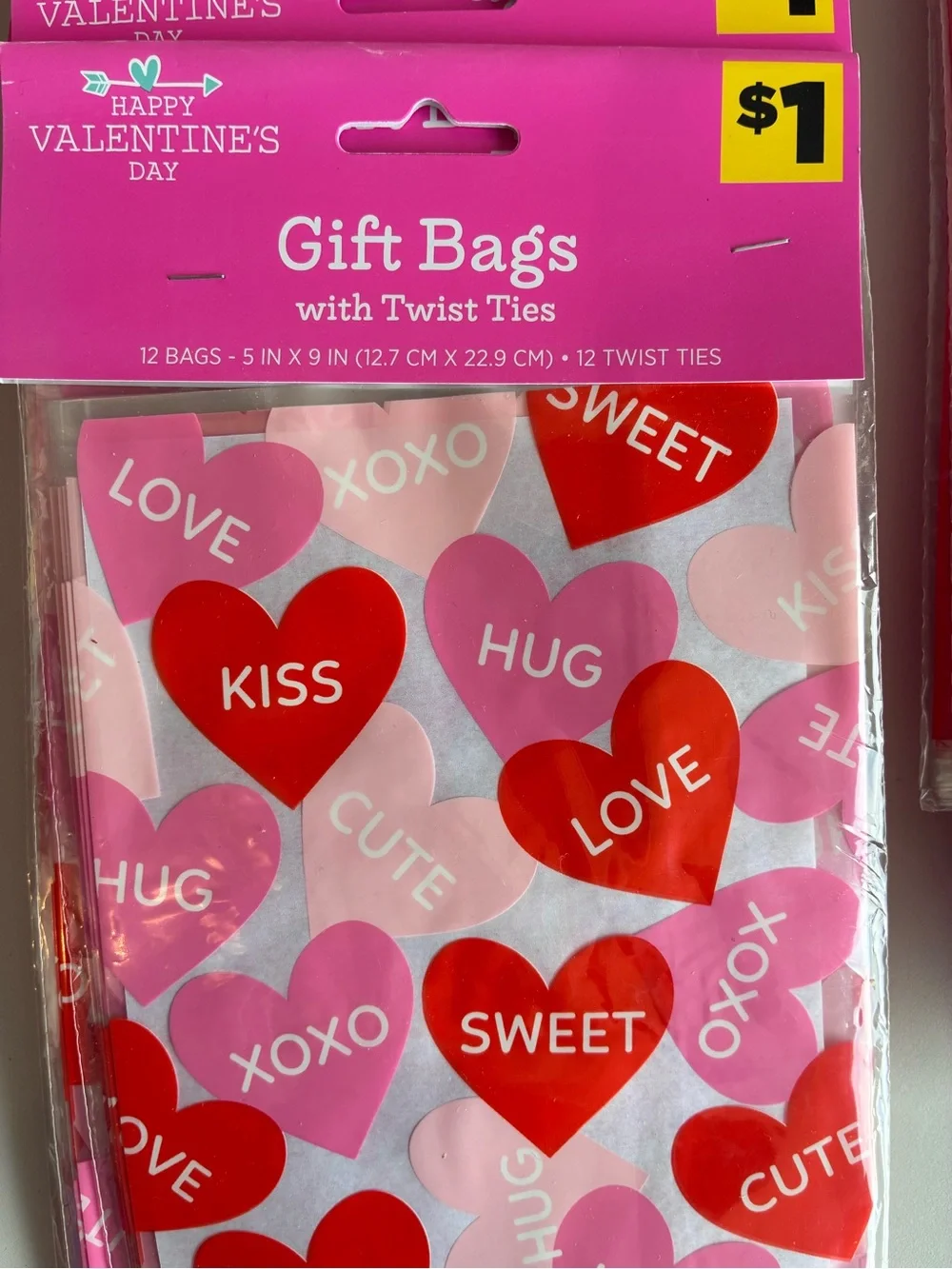 Huge Valentine's Gift Bag & Wrapping Lot 48 Pieces Gift Bags Treat Bags Table Ru